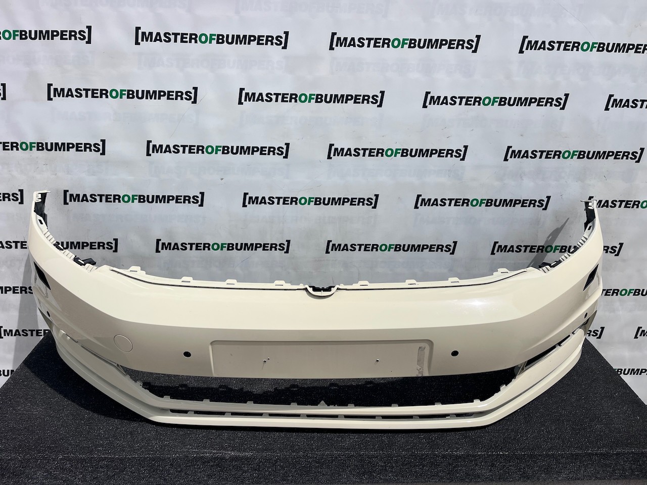 VW Touran Mk3 5t Mpv 2015-2020 Front Bumper Blue 6 Pdc + Jets Genuine [v549]