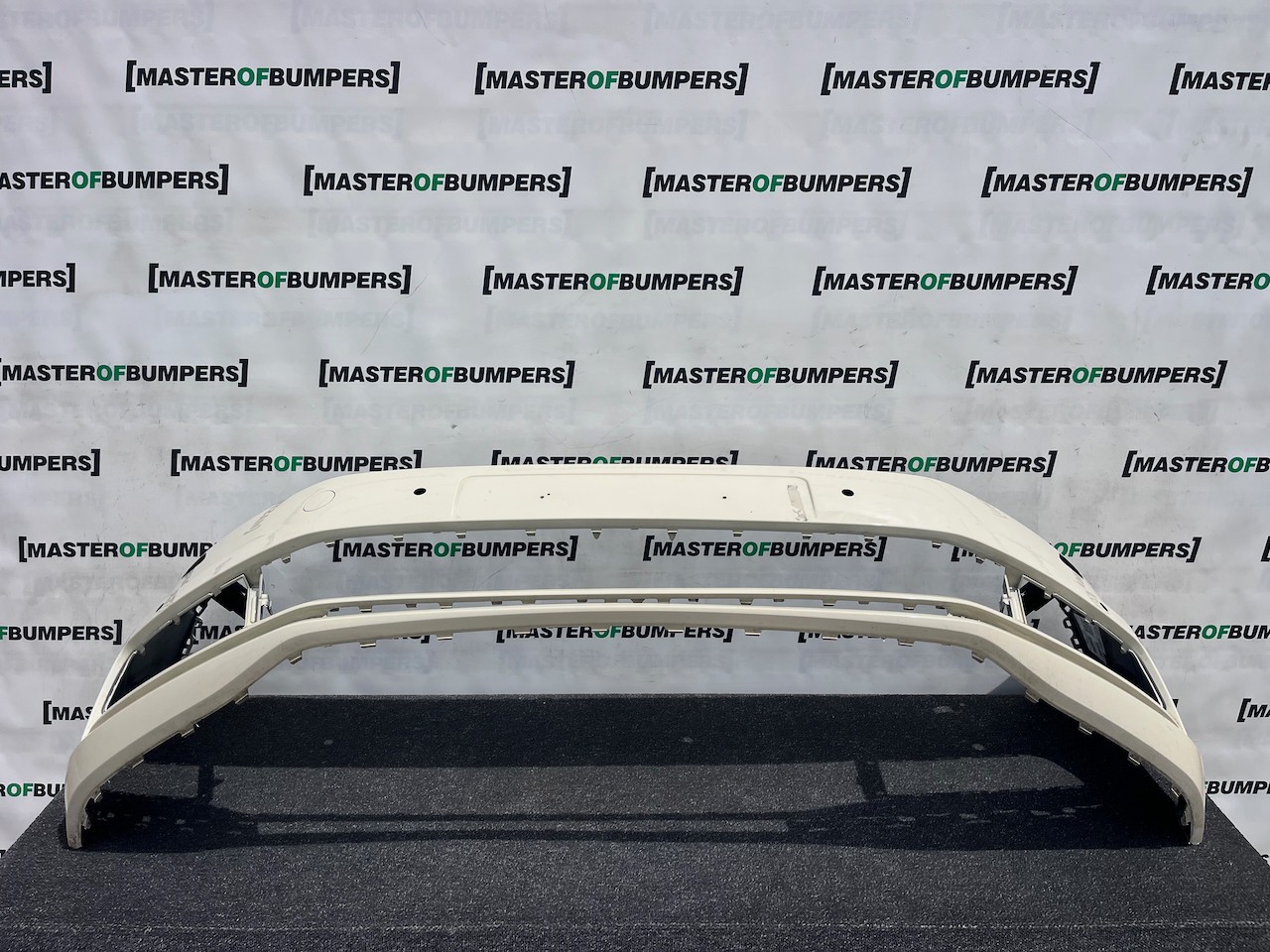 VW Touran Mk3 5t Mpv 2015-2020 Front Bumper Blue 6 Pdc + Jets Genuine [v549]
