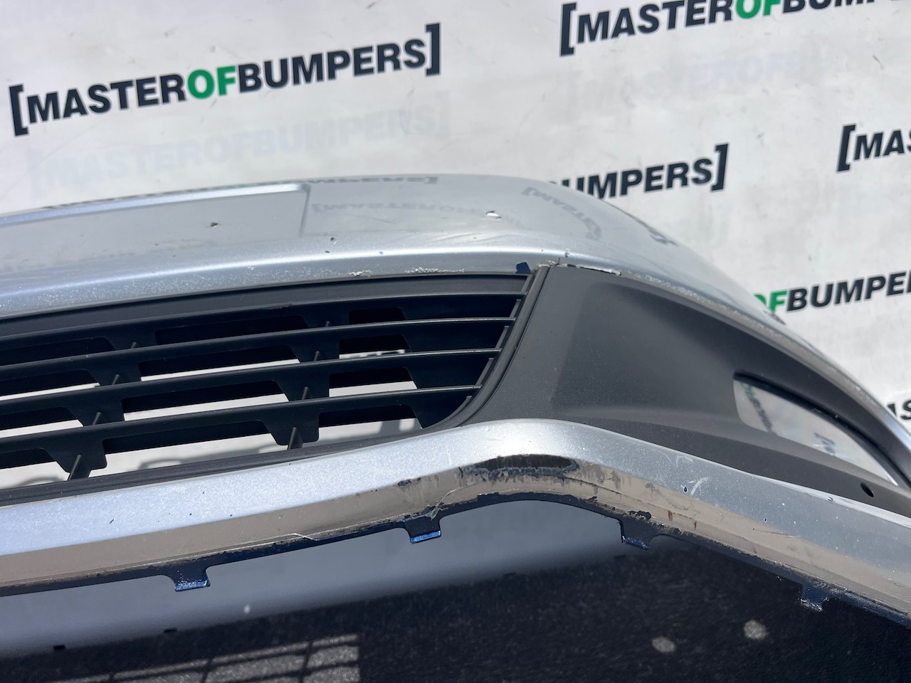 VW Polo Bluemotion Gti Hatchback 2009-2013 Front Bumper No Pdc Genuine [v559]