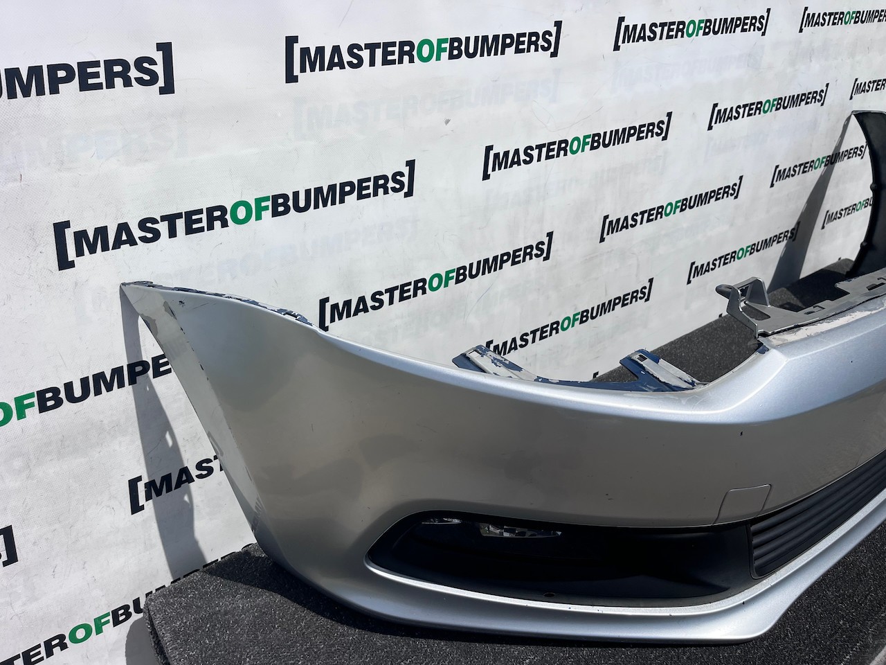 VW Polo Bluemotion Gti Hatchback 2009-2013 Front Bumper No Pdc Genuine [v559]
