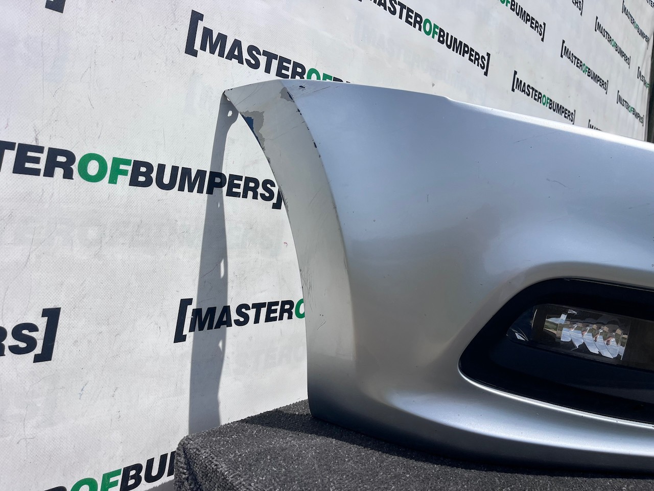 VW Polo Bluemotion Gti Hatchback 2009-2013 Front Bumper No Pdc Genuine [v559]