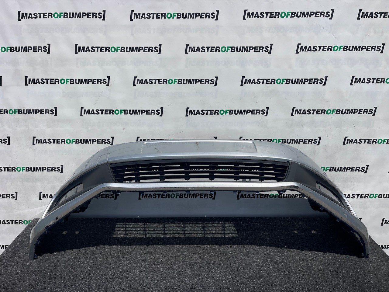 VW Polo Bluemotion Gti Hatchback 2009-2013 Front Bumper No Pdc Genuine [v559]