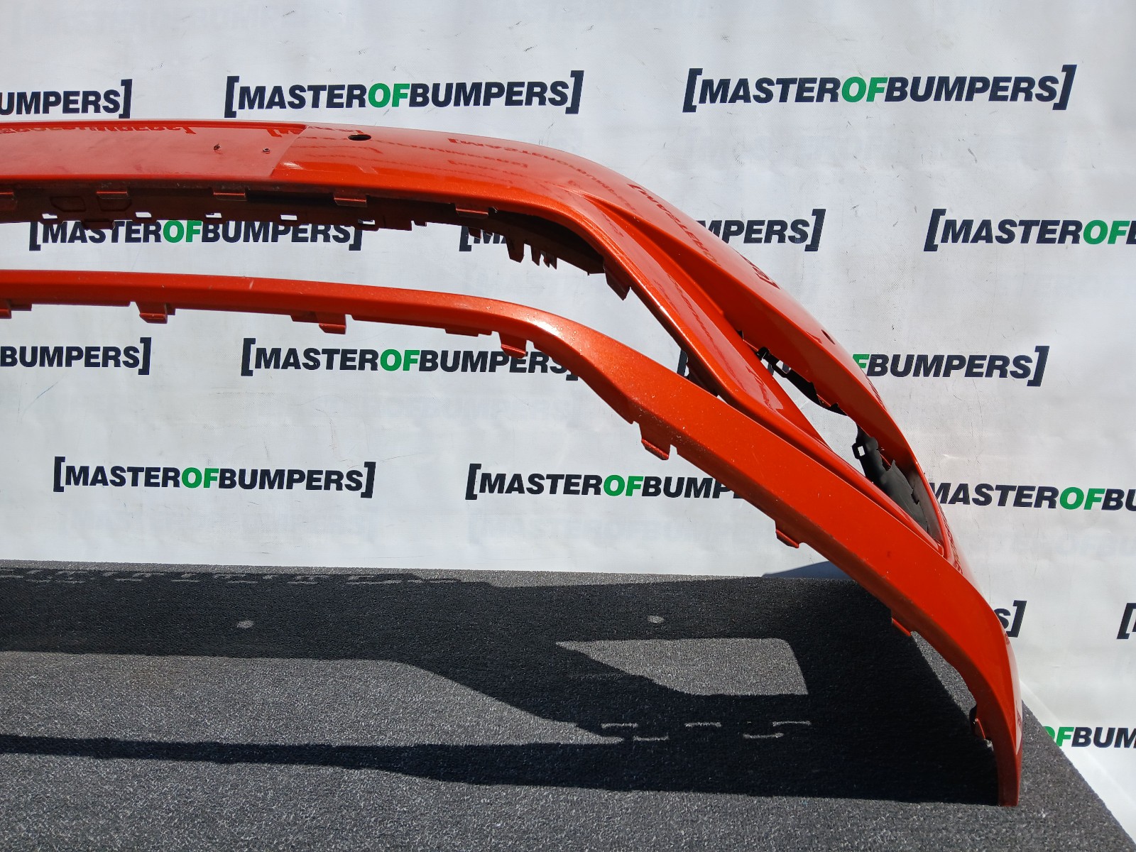 VW Golf Sv Sportsvan 2014-2017 Front Bumper 4 Pdc + Jets Genuine [v567]