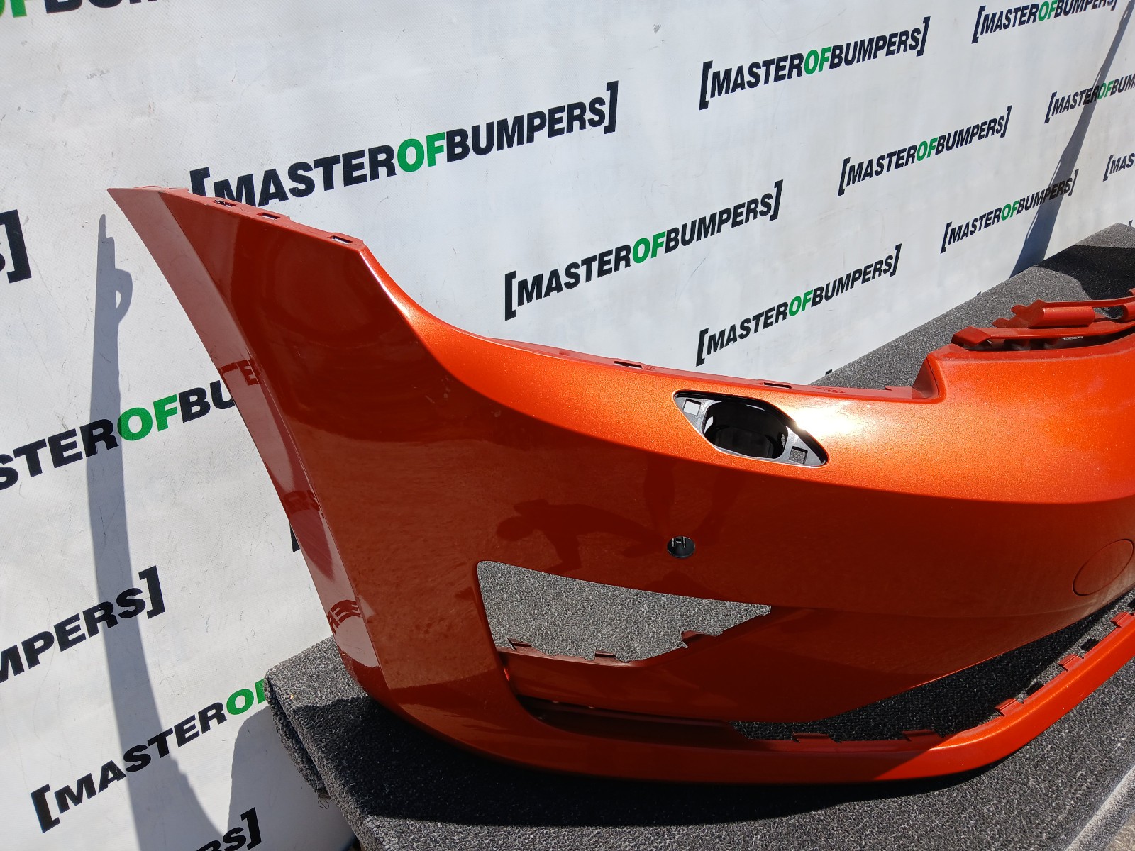 VW Golf Sv Sportsvan 2014-2017 Front Bumper 4 Pdc + Jets Genuine [v567]