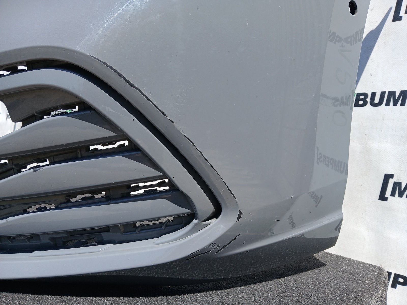 VW Golf Style Mk8 Hatchback 2020-2024 Front Bumper 6 Pdc Genuine [v570]