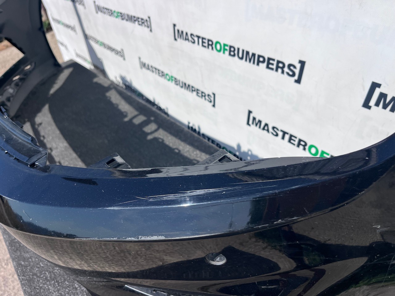 VW Polo Bluemotion Hatchback 2017-2021 Front Bumper 4 Pdc Genuine [v590]