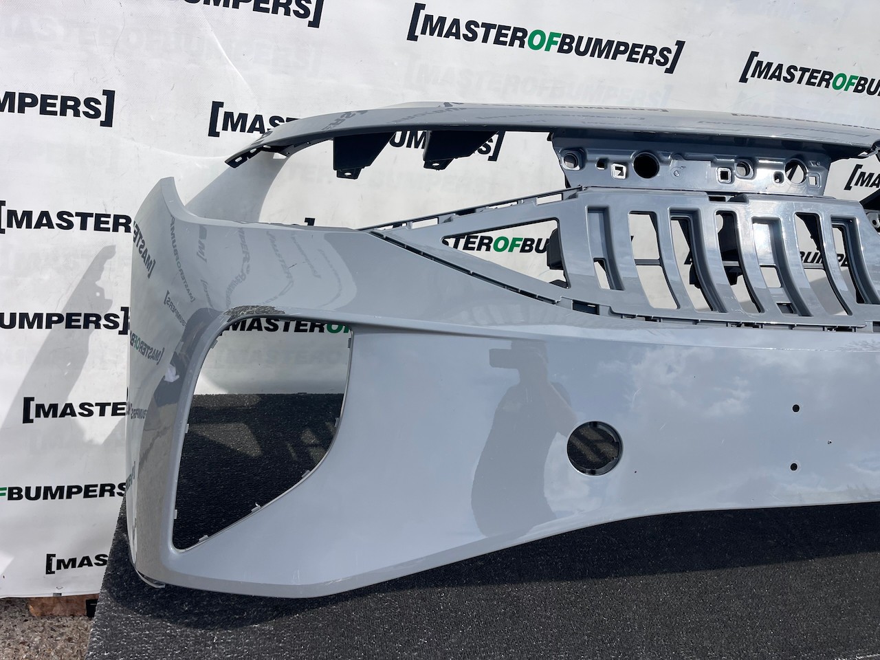 VW Id4 Id.4 Pro Life Estate 2021-2024 Front Bumper 6 Pdc Genuine [v619]