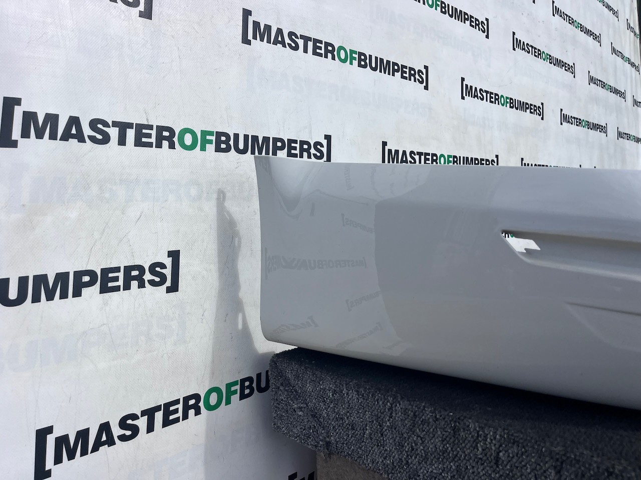 VW Transporter Caravelle T6 2017-2022 Rear Bumper 4 Pdc Genuine [v636]